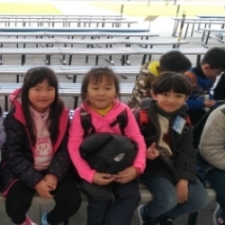 克林頓開心郊遊去