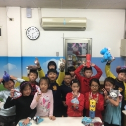 很失控的聖誕節抽禮物活動