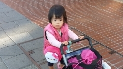 我舅舅叫我亂編，我編不出來